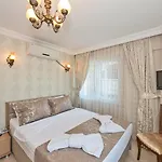 Le Safran Palace