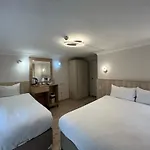 Le Safran Palace 酒店