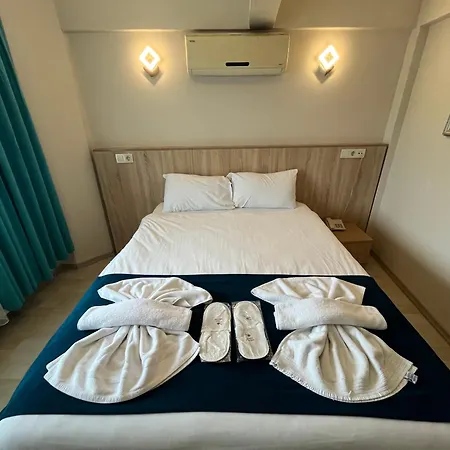 Szálloda Le Safran Palace 3*