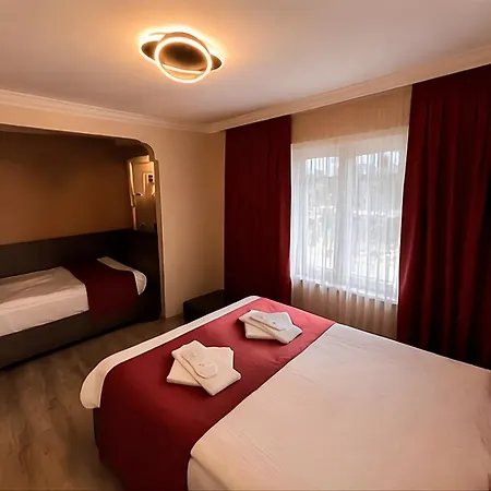 Le Safran Palace