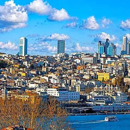 Le Safran Palace Hotel 3*