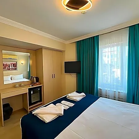 Hotel Le Safran Palace 3*