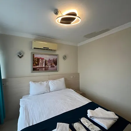 Hotel Le Safran Palace